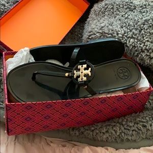 tory burch sandals